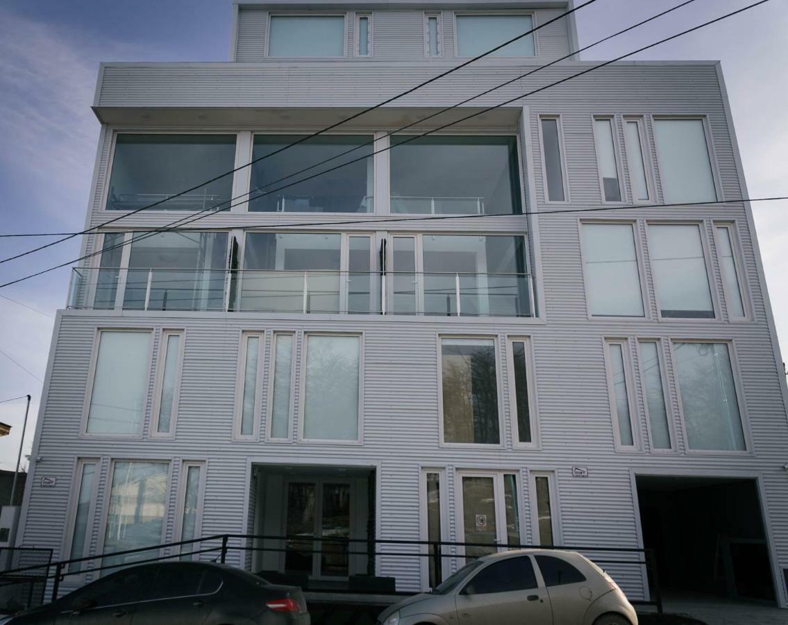 Infinity Plaza Pb Calido Departamento En El Centro De Ushuaia Apartment Exterior foto
